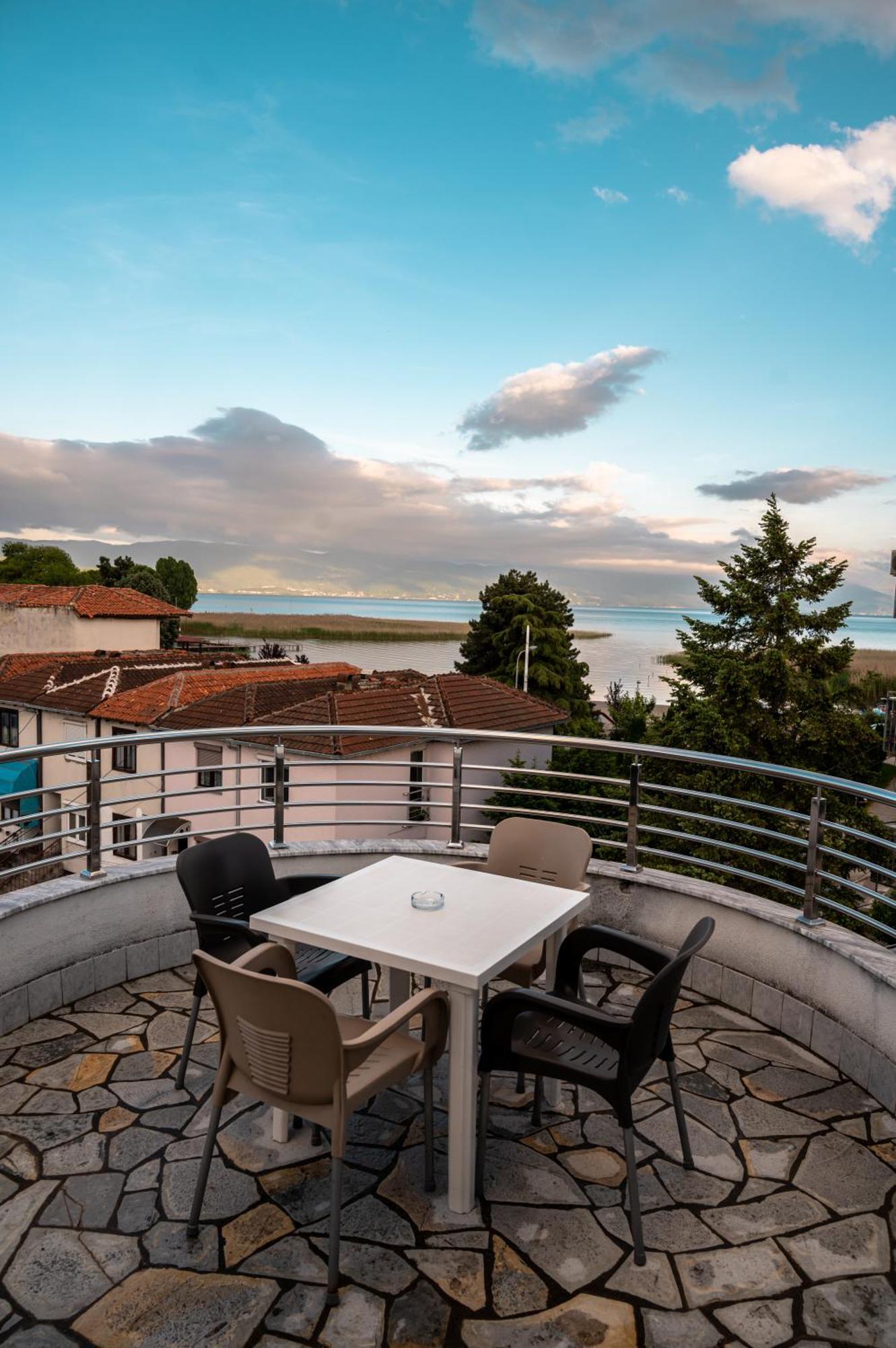 Ajro Rooms Struga Exterior photo
